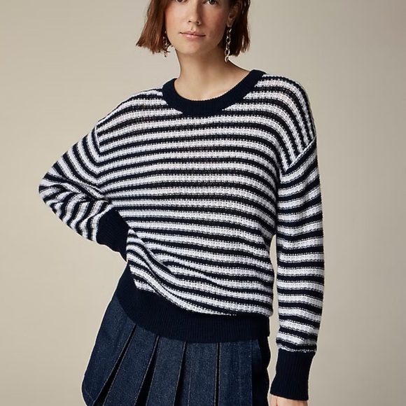 NWOT j crew Cashmere relaxed crewneck sweater in stripe navy snow - Picture 1 of 6